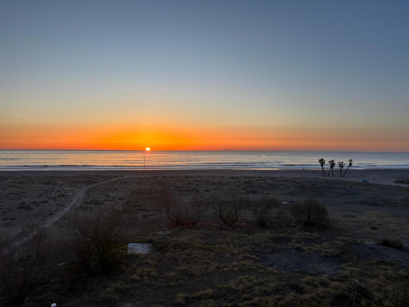 Primera Linea De Playa Valenza Esterno foto